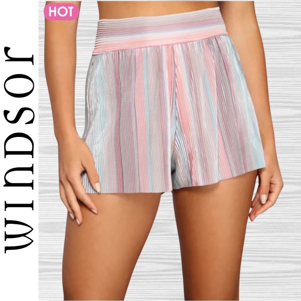 Windsor Trendy & Pleated Pastel Strip Shorts / Size Small